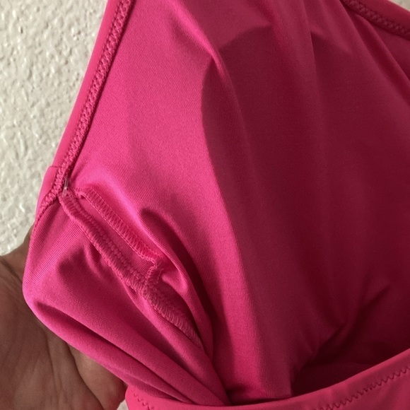 Old Navy Pink One Piece Swimsuit Plus Size 3X Barbie Barbiecore A16 - Picture 9 of 9